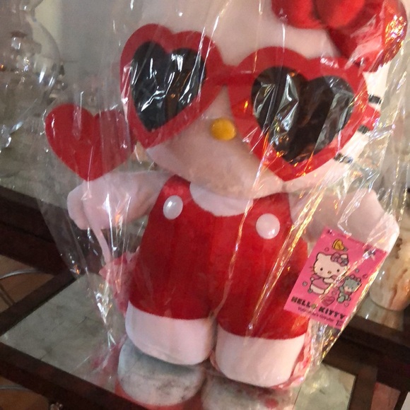 HUGE HELLO KITTY - Picture 5 of 9